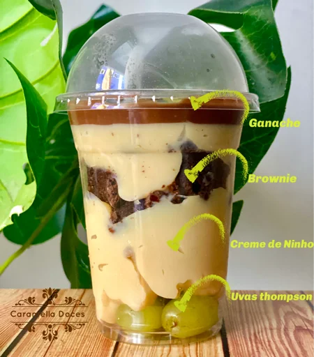 Uvas com Brownie e Creme de Ninho