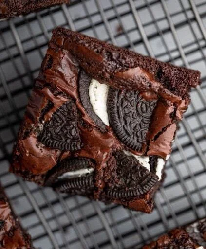 Brownie com Oreo